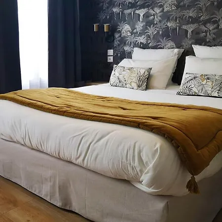 Hippodrome Hotel 2*