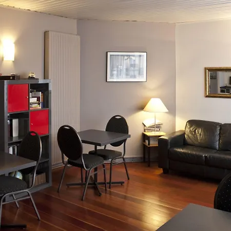 Hotel Hippodrome Paris