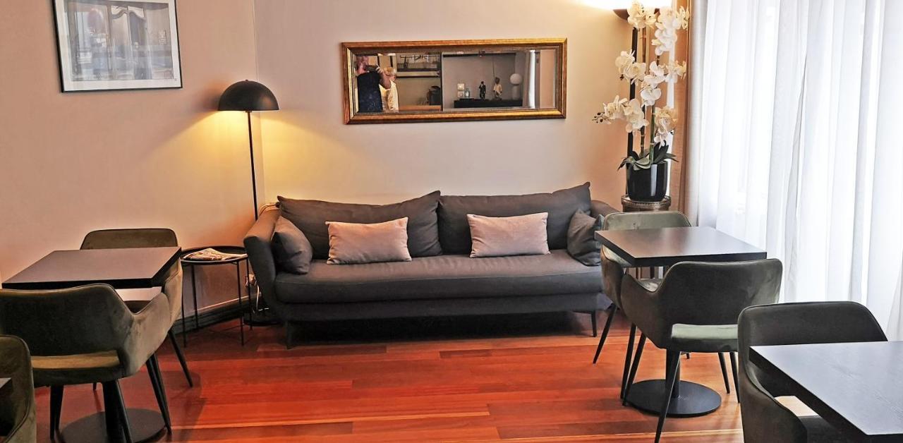Hippodrome Hotel Parigi