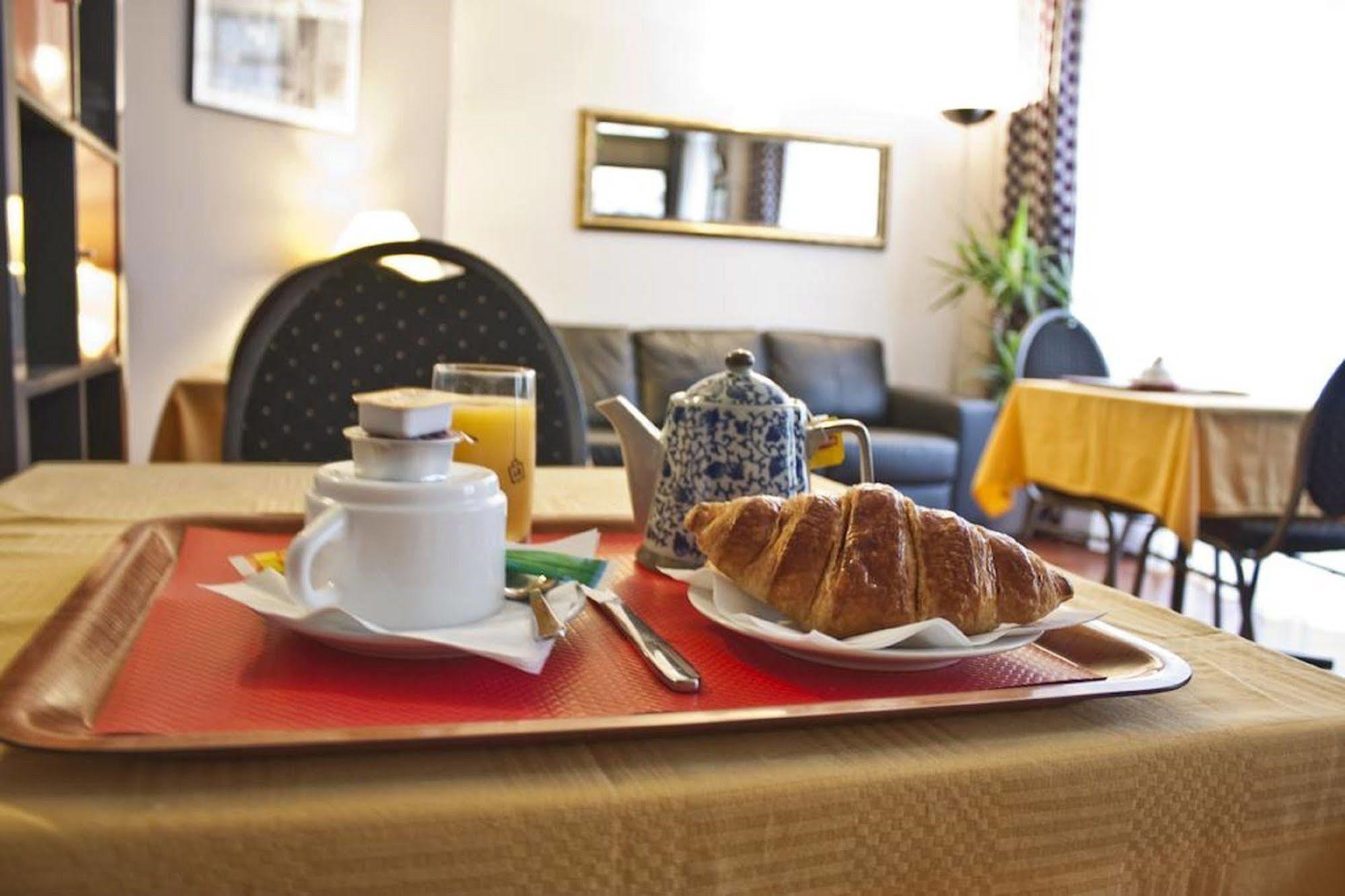 Hotel Hippodrome Parigi