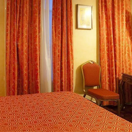 Hippodrome Hotel